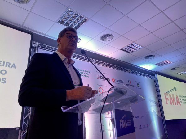 Nilto Scapin assume presidência do Sindibritas e Agabritas