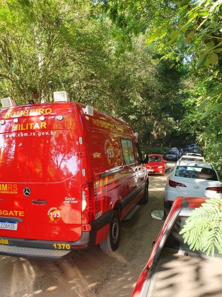 Jovem é salvo de afogamento na Cascata Santa Rita