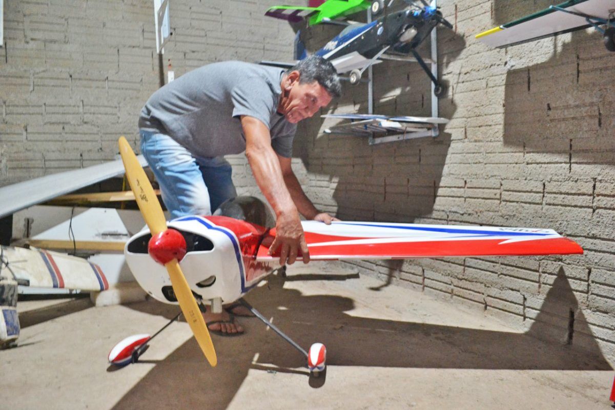 Sonho nas alturas: a construção de aeromodelos como hobby