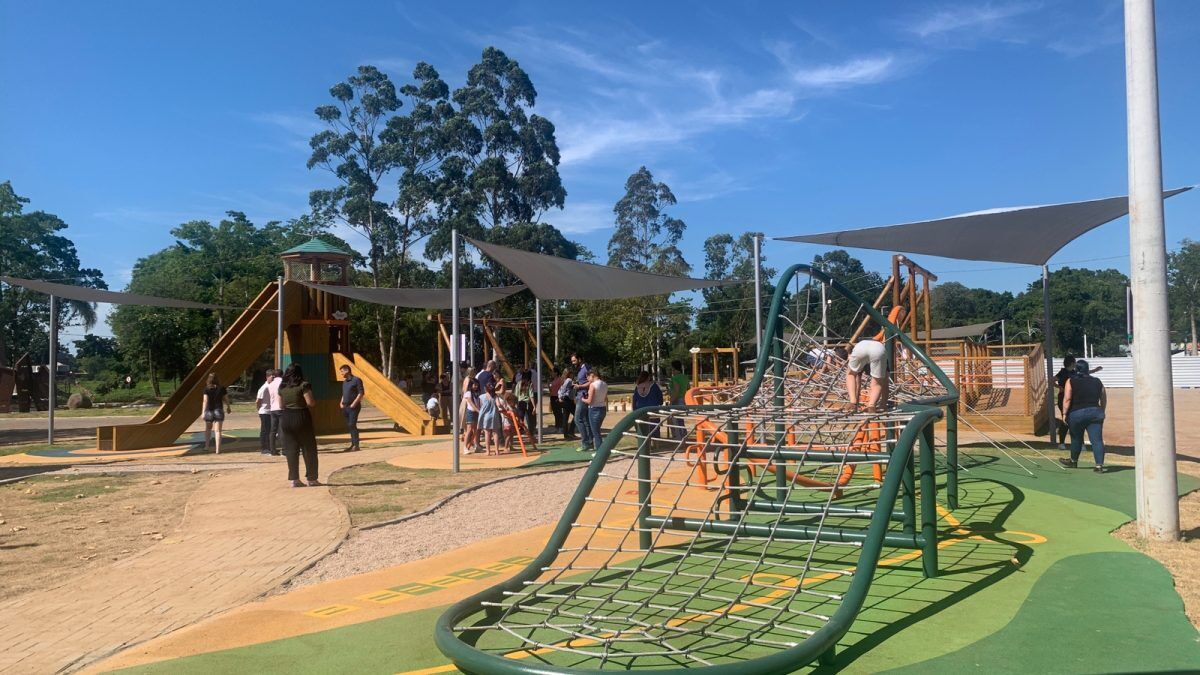 Playground é inaugurado no Parque Ney Santos Arruda