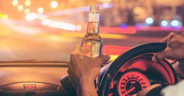 Condutor embriagado causa acidente e acaba preso em Lajeado