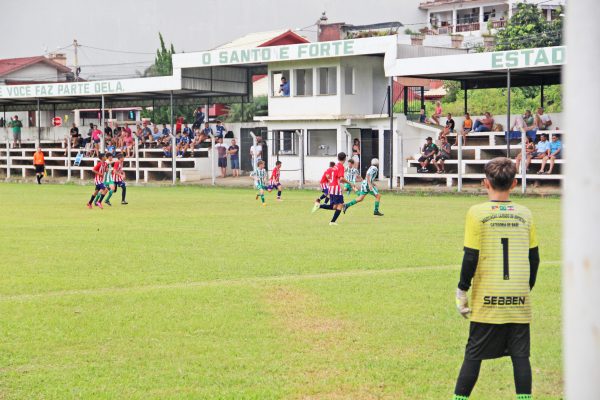 Competições atraem centenas de atletas ao Vale