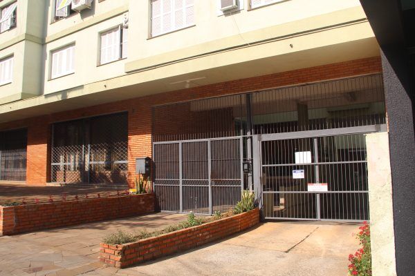 Morte de advogado por golpe  de canivete abala comunidade