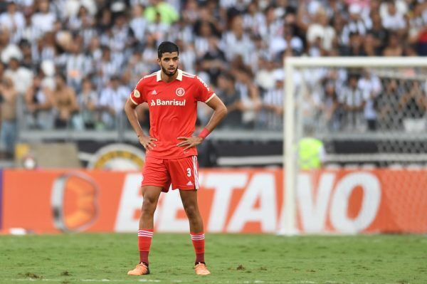 Kaique Rocha rescinde contrato e não joga mais pelo Inter