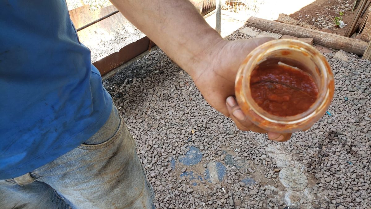 Morador de Estrela diz ter encontrado rato em molho de tomate