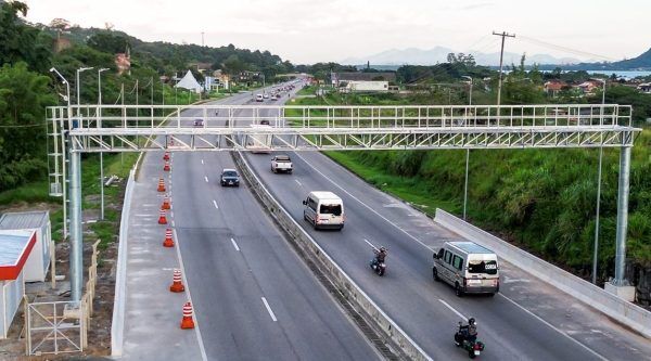 Reivindicação no Vale, primeiro free flow do Brasil inicia operação