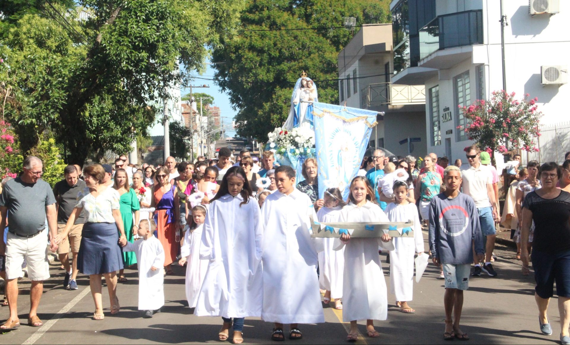 FOTOS: Procissão de Nossa Senhora dos Navegantes reúne centenas em Arroio do Meio