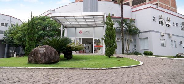 Homem morre no hospital de Encantado com ferimentos provocados por objeto cortante