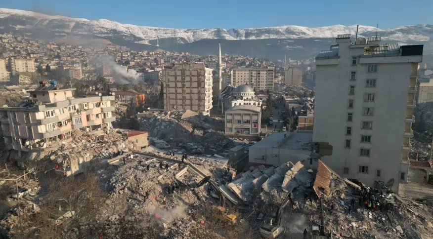 Novo tremor de magnitude 6,3 é registrado na fronteira entre Turquia e Síria