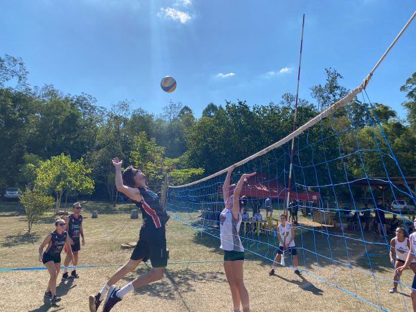 Segunda etapa do Torneio de Vôlei tem bicampeão