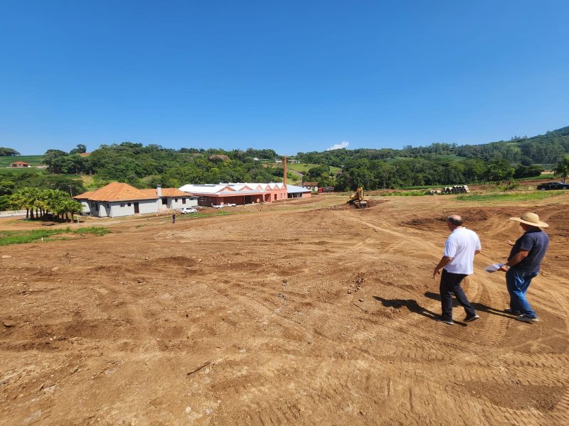 Município prepara parque para sediar Santa Flor 2023
