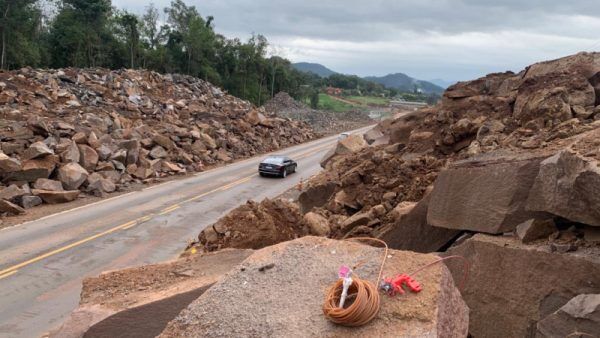 BR-386 será bloqueada nesta terça-feira para detonações de rochas