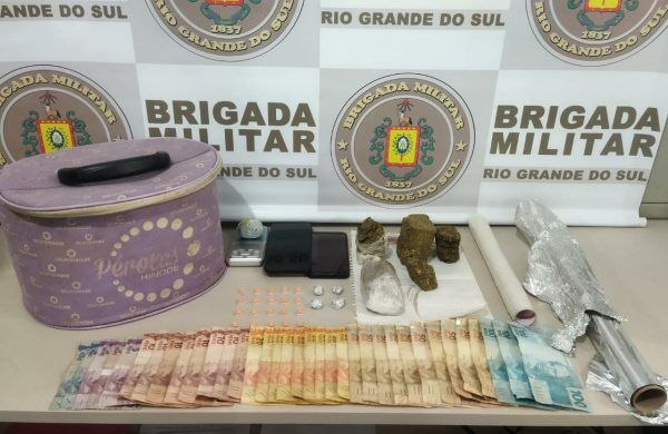 Casal é detido por tráfico de entorpecentes