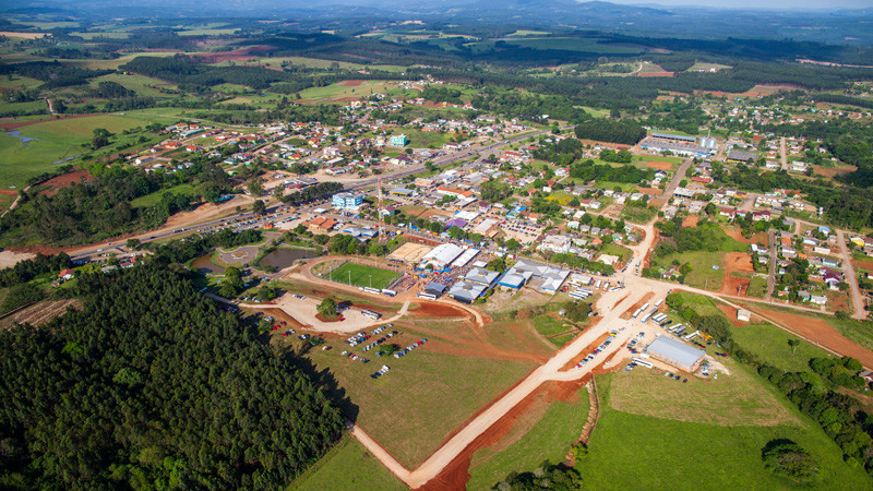 Infraestrutura e educação são prioridades em  Fazenda Vilanova