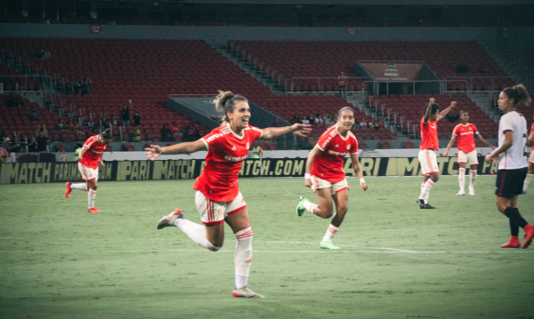 Internacional goleia o Athletico-PR na abertura da Supercopa Feminina