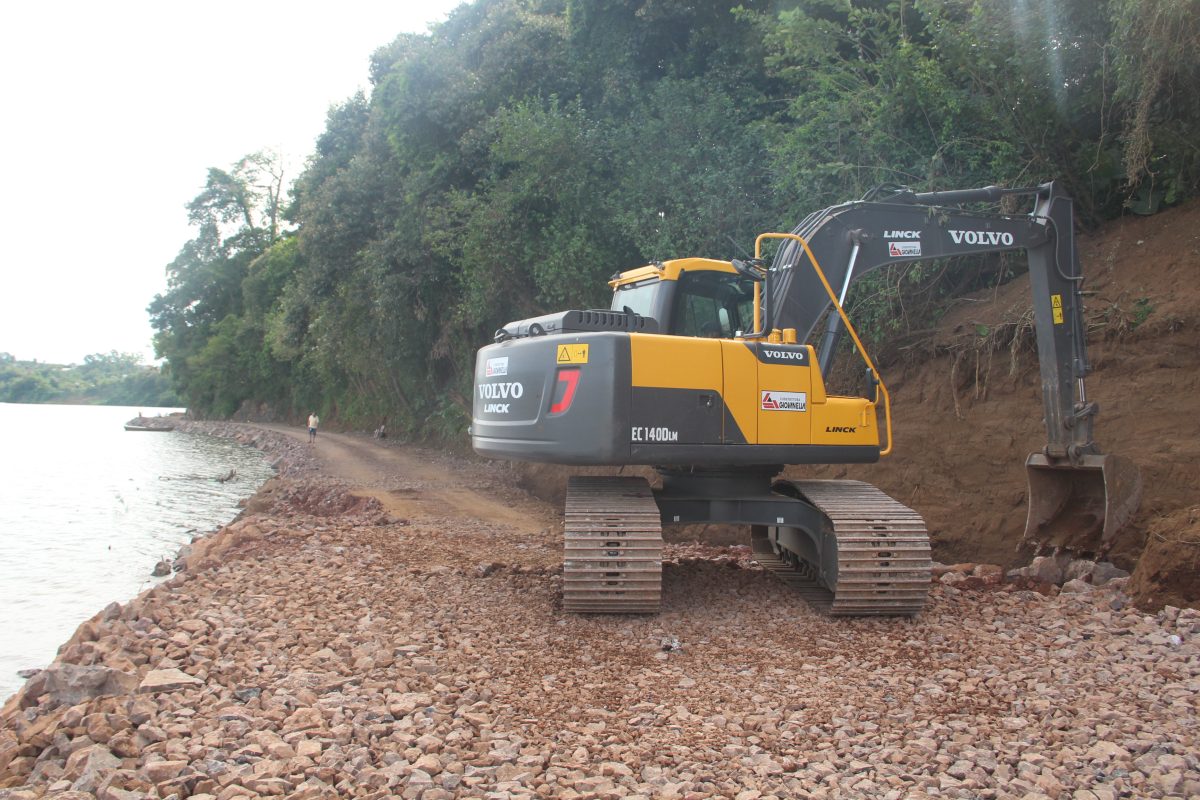 Obras de calçada às margens do Taquari entram na reta final