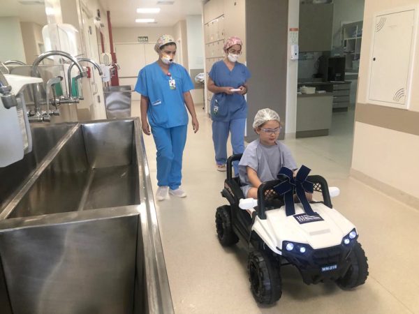 Hospital Estrela recebe doações de materiais infantis para centro cirúrgico
