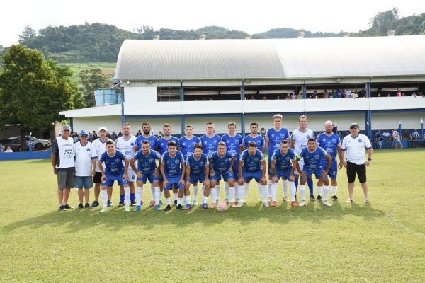 Rui Barbosa e Travesseirense vencem os clássicos