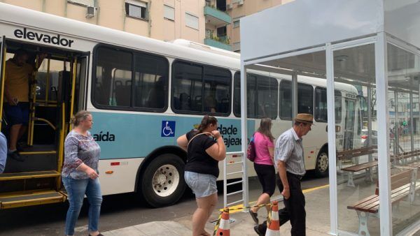 Vereadores analisam nesta terça-feira aumento no valor do subsídio nas passagens de ônibus