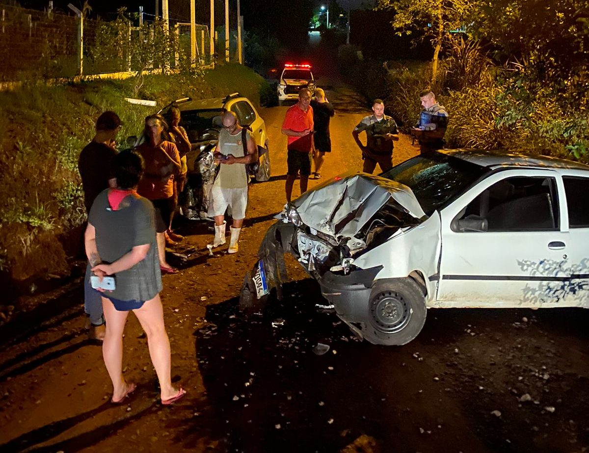 Colisão entre dois veículos deixa homem ferido em Venâncio Aires