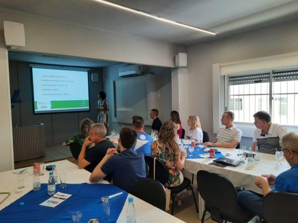 Pro_Move oferece curso voltado ao comércio para jovens