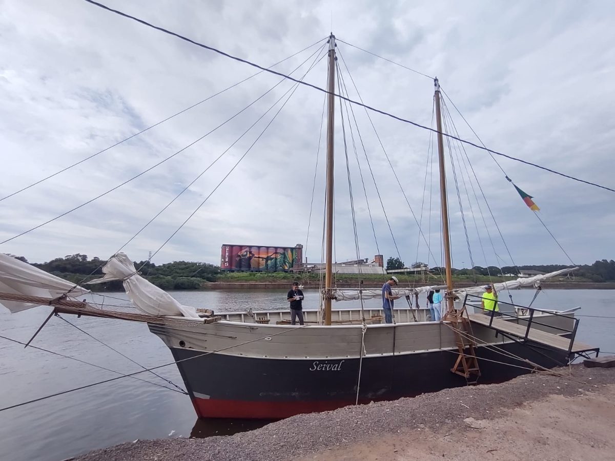 FOTOS: Conheça mais sobre o veleiro Seival