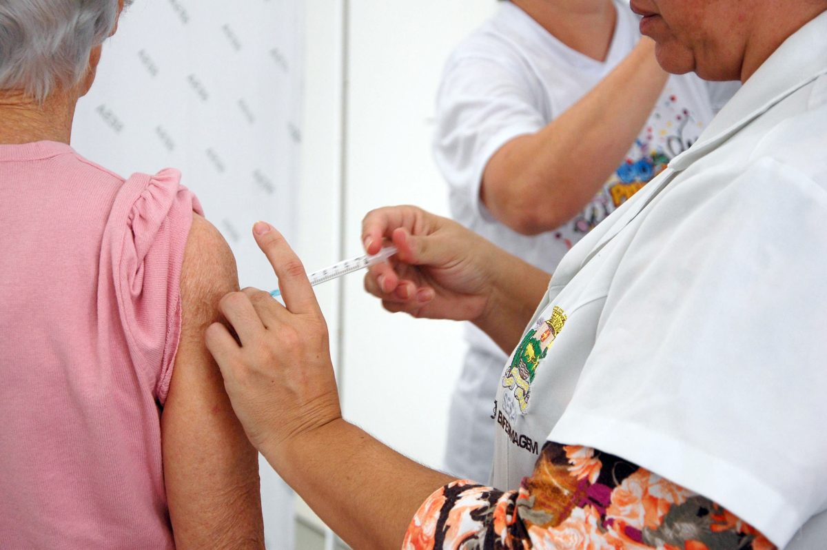 Campanha de vacinação contra a gripe inicia segunda
