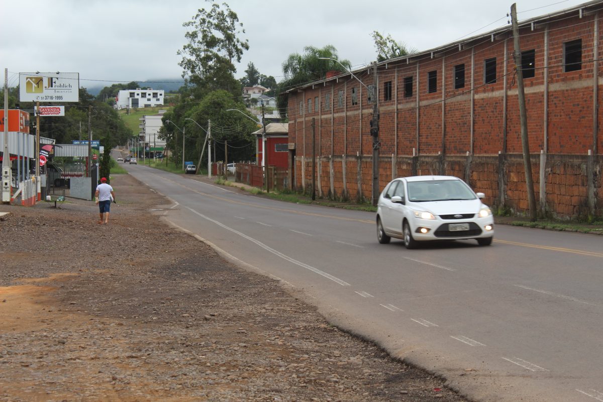Governo libera recursos para calçadas entre os bairros Bela Vista e Rui Barbosa