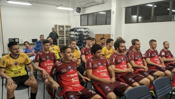 Alaf apresenta equipe para disputa do Gauchão