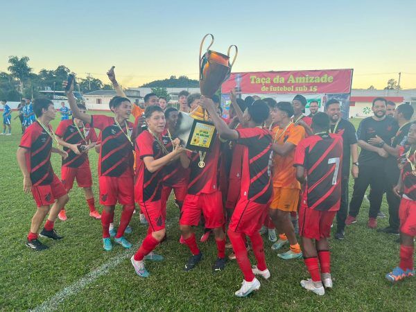 Athletico Paranaense é campeão da 17ª Taça da Amizade