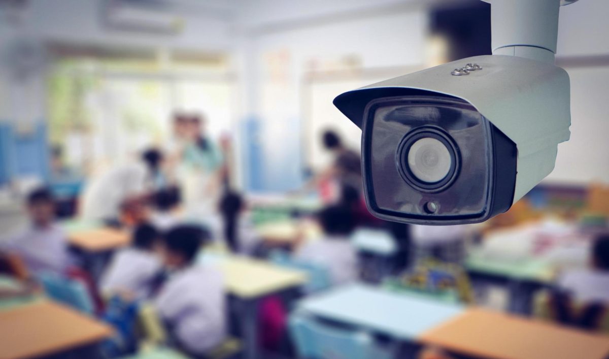 Vigilância nas escolas.  Excesso ou necessidade?