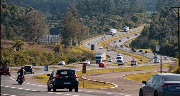 BR-386 deve receber 170 mil veículos no feriadão