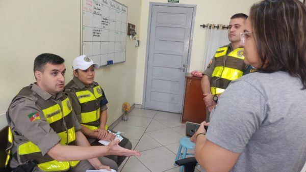 BM de Lajeado faz operação nas escolas