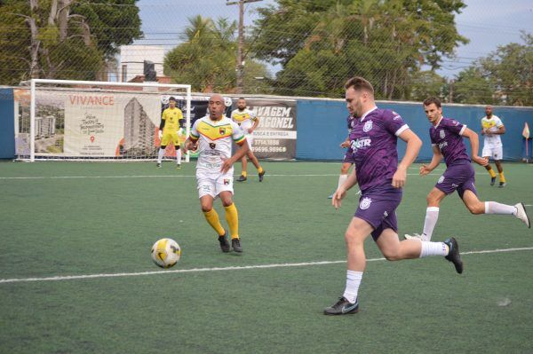 Retorno do futebol após fim de semana de chuva