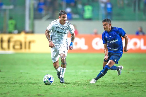 Maiores campeões se encontram na Arena