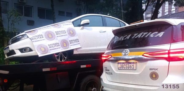 Após roubar veículo em Lajeado, três jovens são presos em Forquetinha