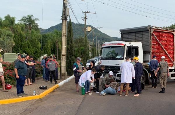 Motociclista sofre graves ferimentos em Forquetinha