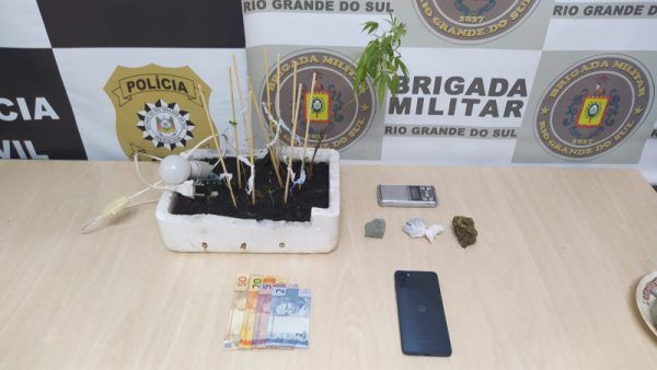 Homem é preso por tráfico de drogas e furto de energia elétrica em Estrela