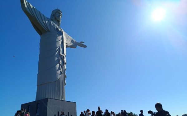 Cristo Protetor recebe cerca de 2 mil visitantes no feriado
