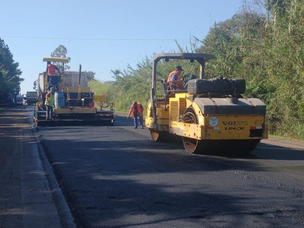 Obras na RSC-453 avançam entre Cruzeiro do Sul e Lajeado