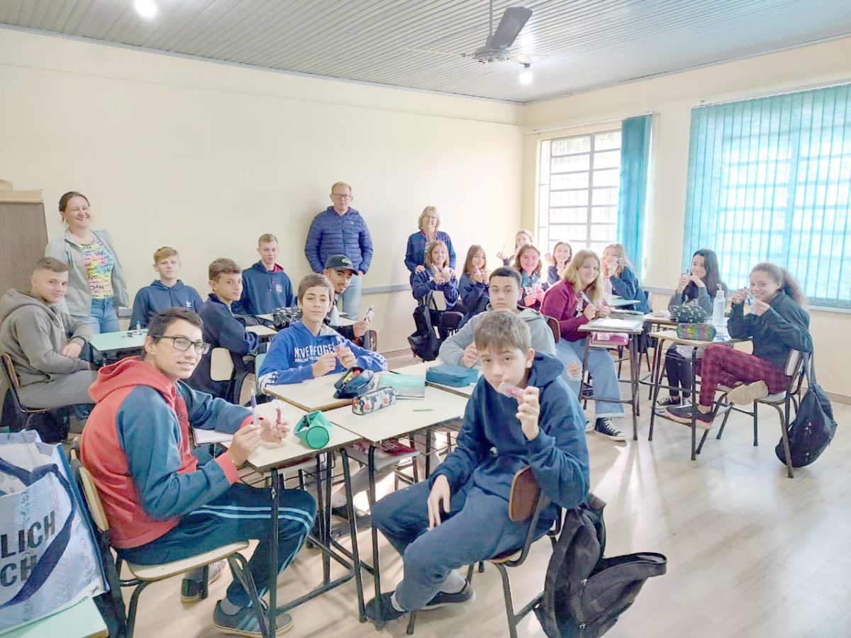 Oficinas de Língua Alemã são oferecidas nas escolas