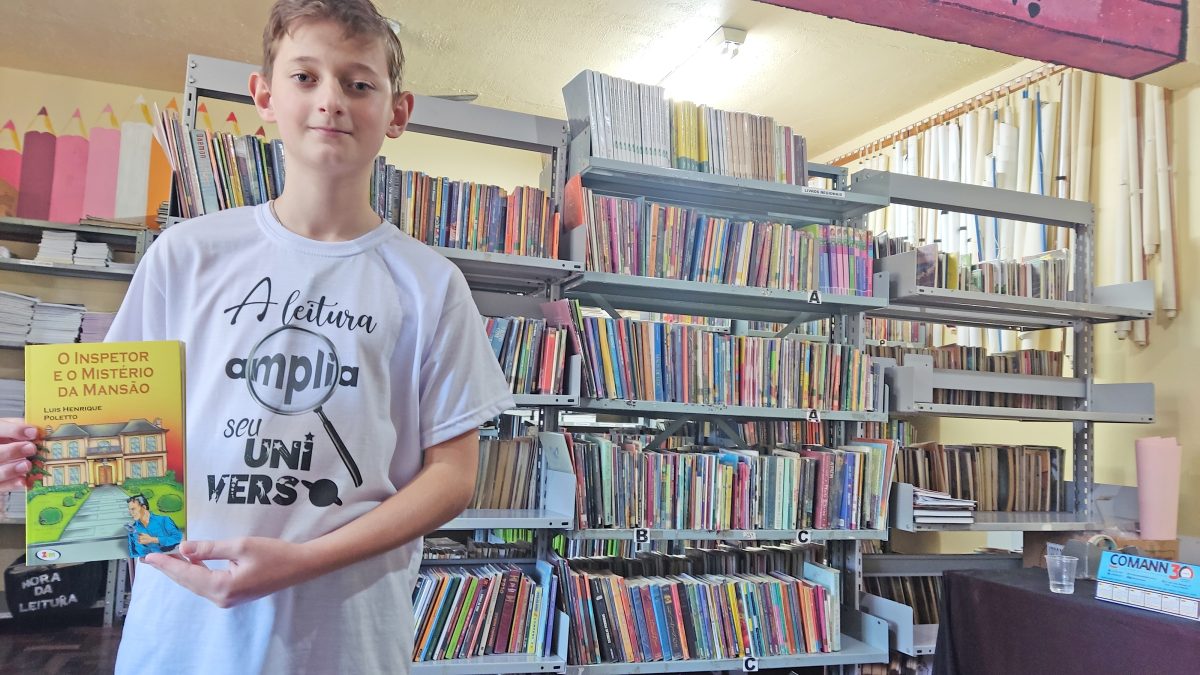Menino de 12 anos prepara publicação do segundo livro