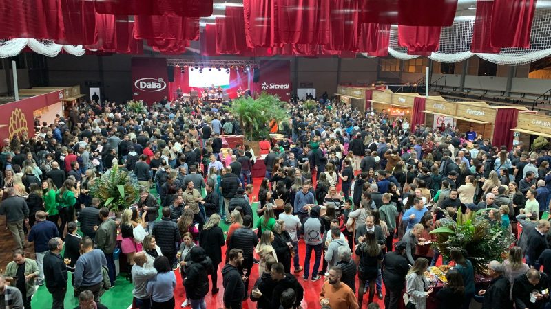 Suinofest encerra com público de mais de 35 mil pessoas