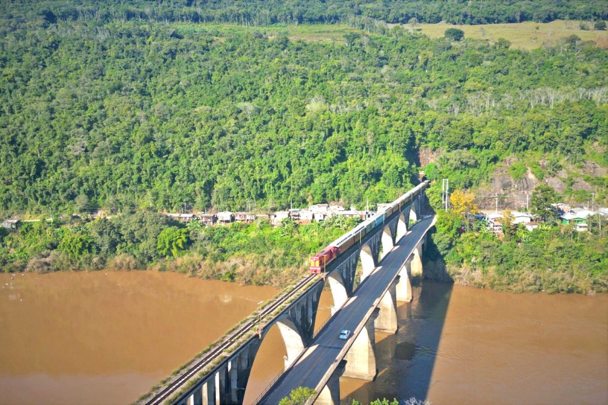 O aquece para o Trem da Imigração