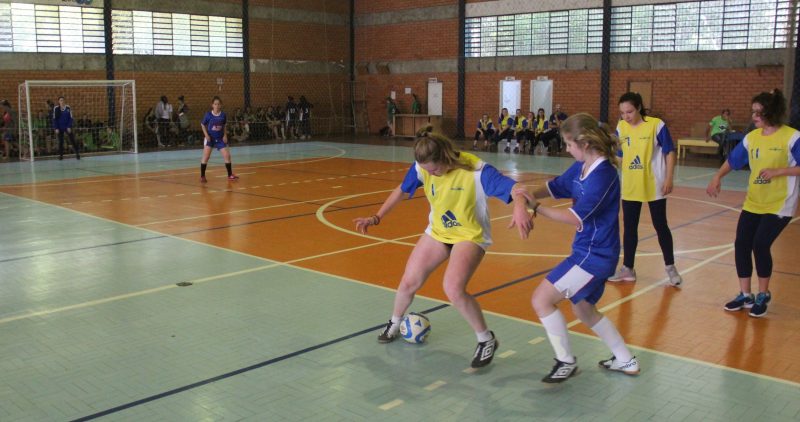 Jogos Escolares de Estrela retornam com o futsal