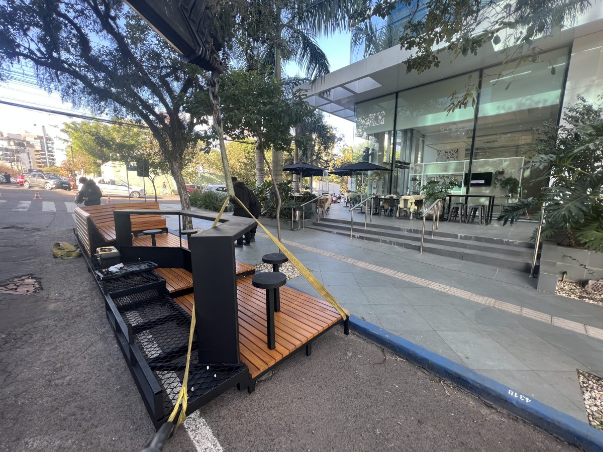 Segundo parklet de Lajeado começa a ser instalado