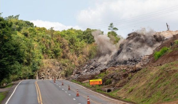 Detonação de rochas bloqueia BR-386 nesta quarta-feira