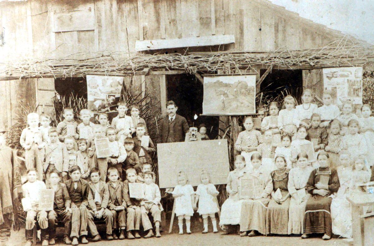 Escola de Encantado homenageia patrono no aniversário de 67 anos
