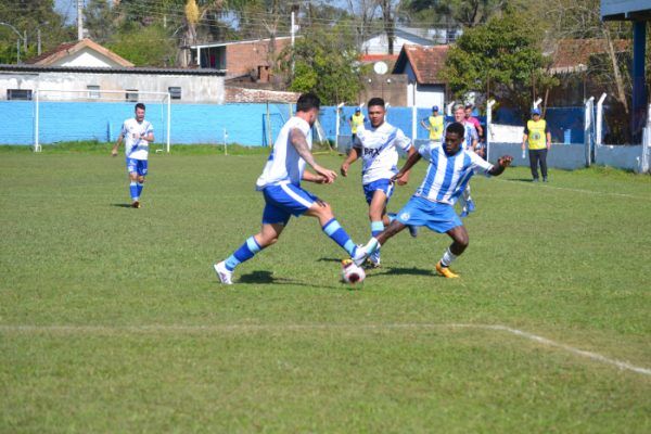 Rodada é marcada por clássicos municipais