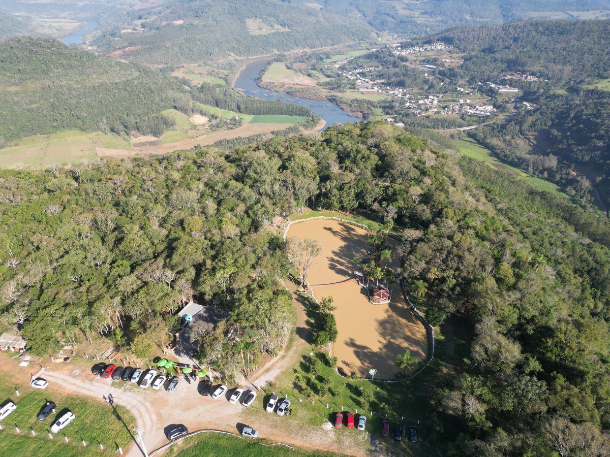 Mirante Bixo do Mato organiza degustação de vinhos e jantar italiano